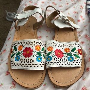 Floral sandals made in Mexico